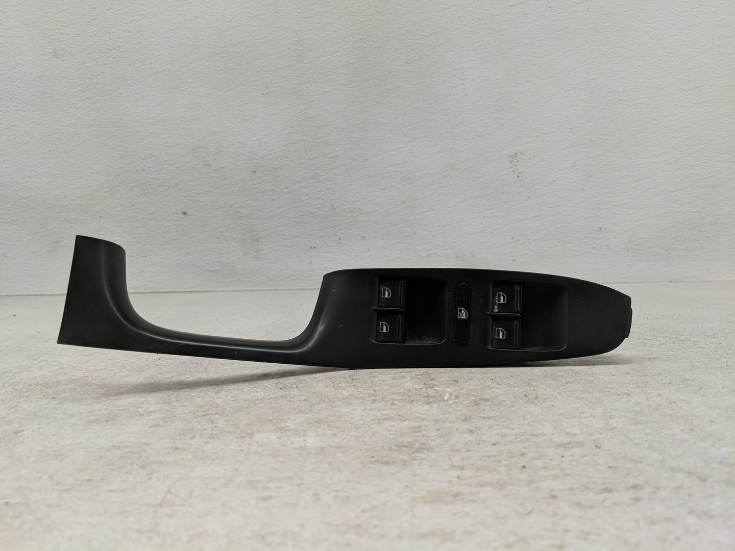 2005-2018 Volkswagen Jetta Master Power Window Switch Replacement Driver Side Left Fits OEM Used Auto Parts - Oemusedautopar