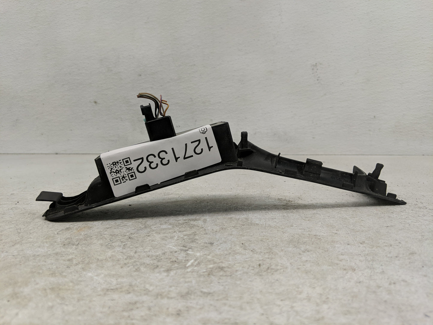 2005-2018 Volkswagen Jetta Master Power Window Switch Replacement Driver Side Left Fits OEM Used Auto Parts - Oemusedautopar