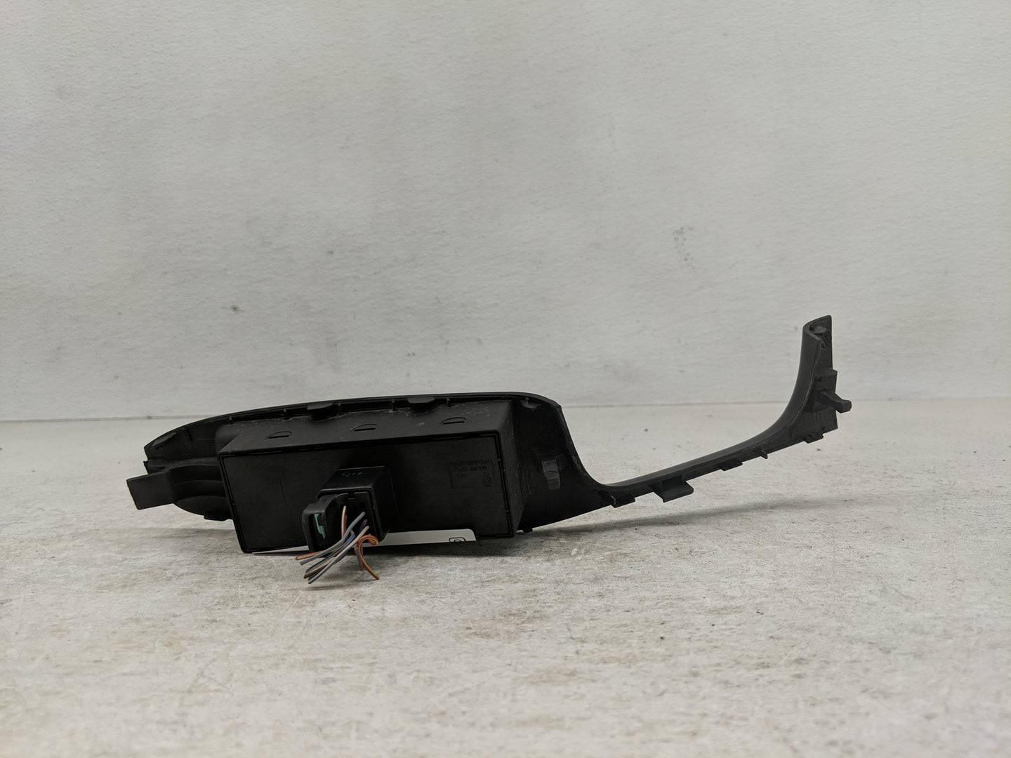 2005-2018 Volkswagen Jetta Master Power Window Switch Replacement Driver Side Left Fits OEM Used Auto Parts - Oemusedautopar