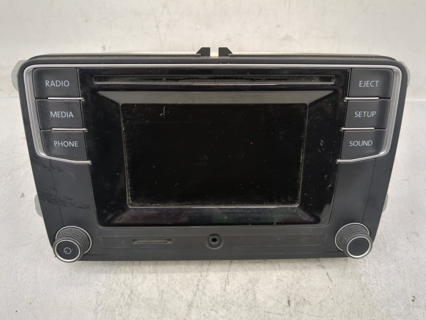 2018 Volkswagen Jetta Radio AM FM Cd Player Receiver Replacement P/N:561 035 150 B Fits Fits 2019 OEM Used Auto Parts - Oemu