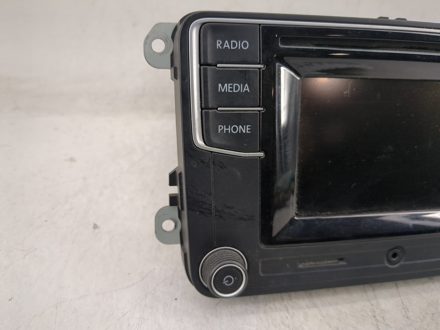 2018 Volkswagen Jetta Radio AM FM Cd Player Receiver Replacement P/N:561 035 150 B Fits Fits 2019 OEM Used Auto Parts - Oemu