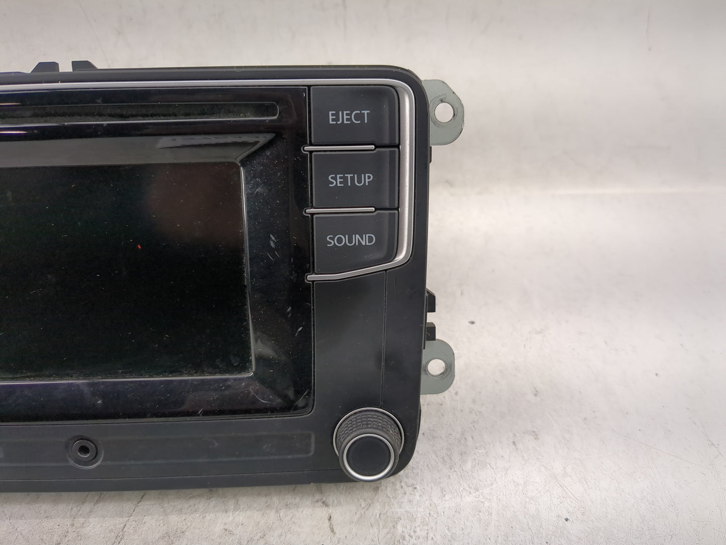 2018 Volkswagen Jetta Radio AM FM Cd Player Receiver Replacement P/N:561 035 150 B Fits Fits 2019 OEM Used Auto Parts - Oemu