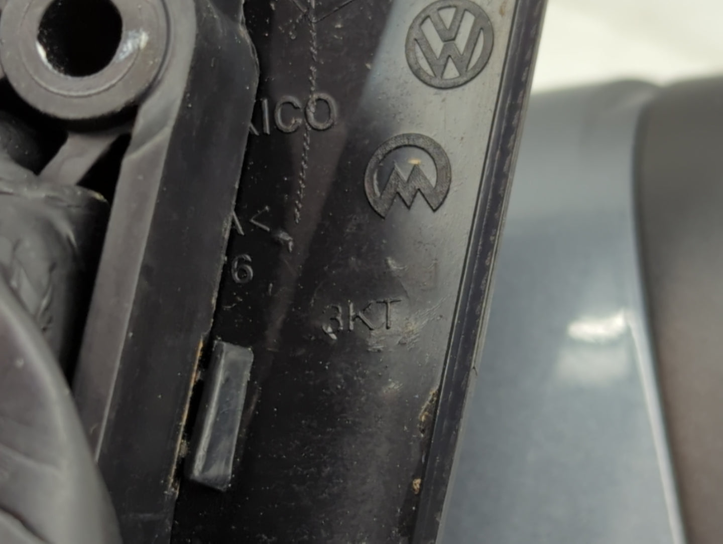 2017-2018 Volkswagen Jetta Passenger Side View Mirror - Right Door Mirror OEM Used - Oemusedautoparts1.com