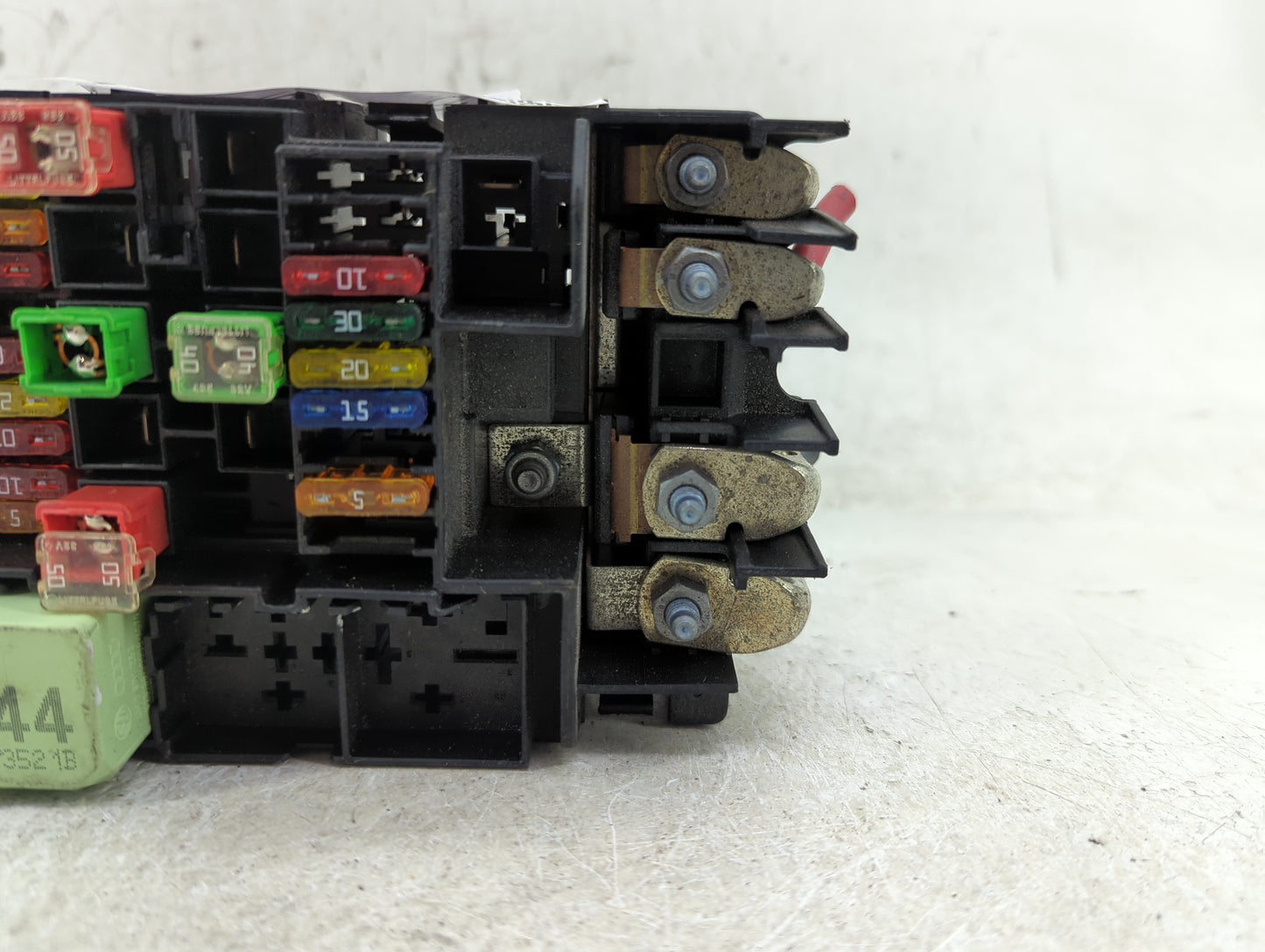 2015-2018 Volkswagen Jetta Fusebox Fuse Box Panel Relay Module P/N:5C0 937 819L Fits Fits 2015 2016 2017 2018 OEM Used Auto 