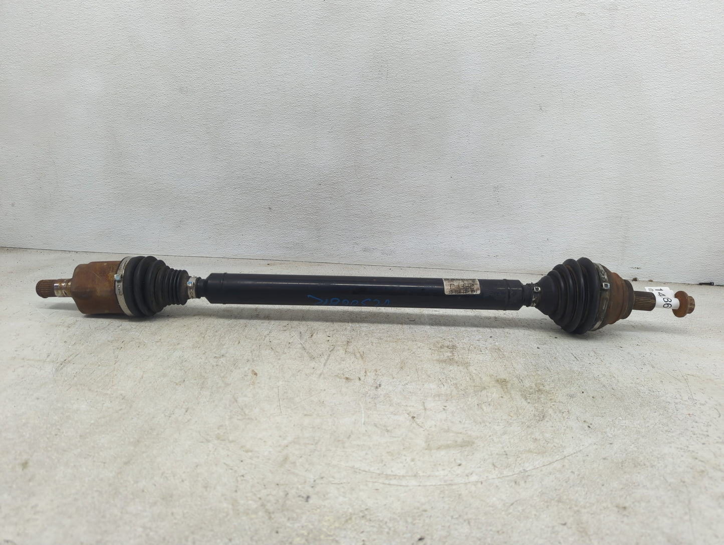 2005-2018 Volkswagen Jetta Axle Shaft Front Passenger Cv C/v - Oemusedautoparts1.com
