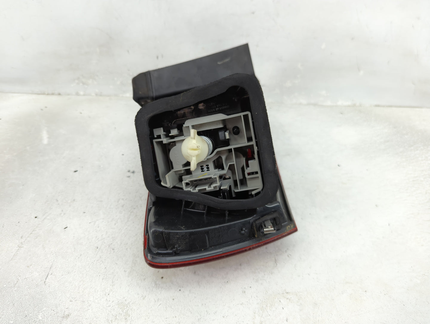 2017-2018 Volkswagen Jetta Tail Light Assembly Passenger Right OEM Fits Fits 2017 2018 OEM Used Auto Parts - Oemusedautopart