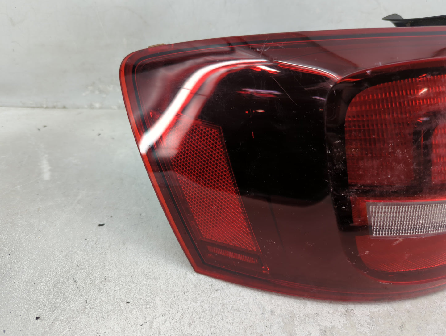 2017-2018 Volkswagen Jetta Tail Light Assembly Driver Left OEM P/N:6003TN0041 Fits Fits 2017 2018 OEM Used Auto Parts - Oemu