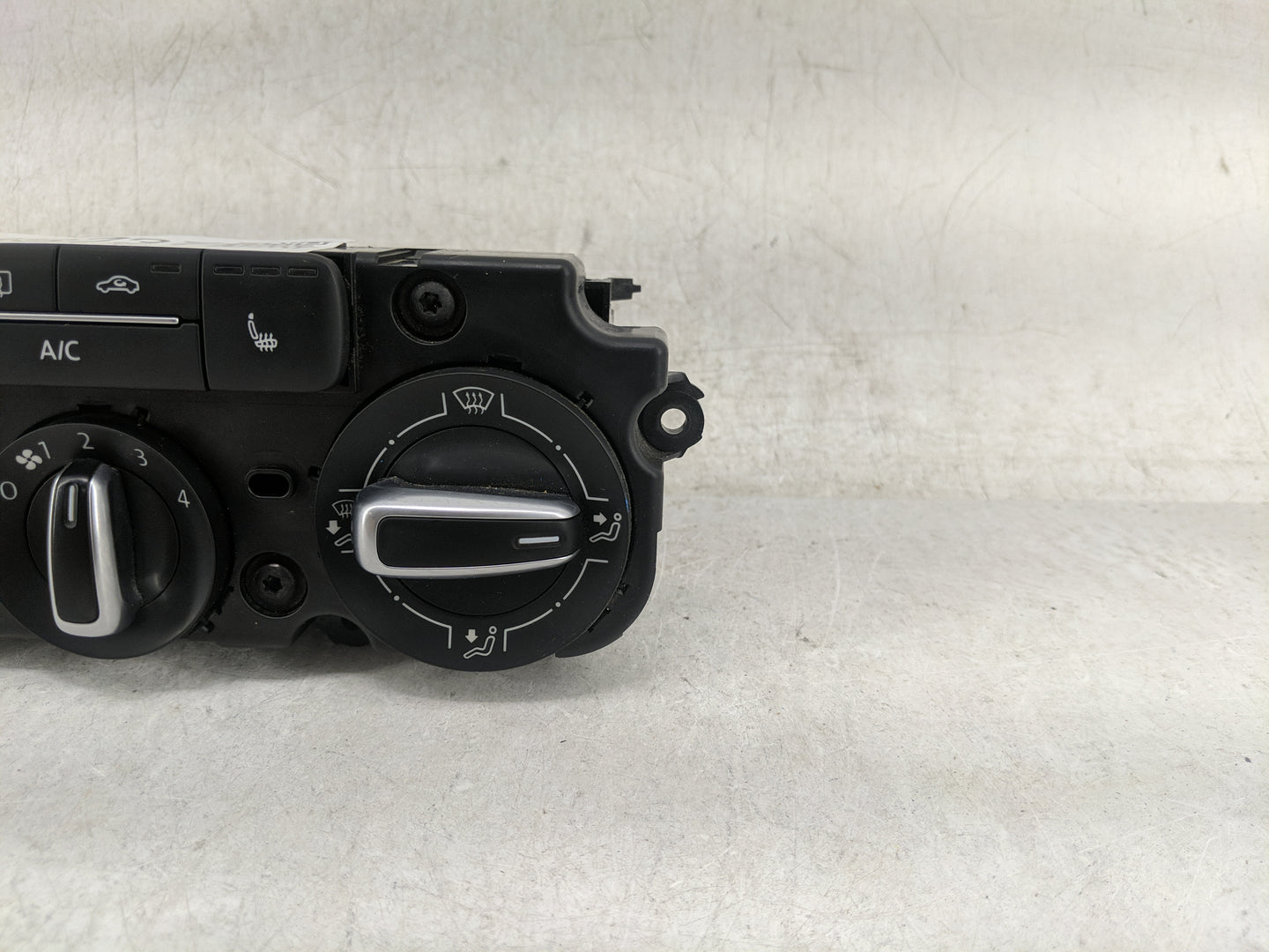 2015-2018 Volkswagen Jetta Climate Control Module Temperature AC/Heater Replacement P/N:5C1819045 Fits Fits 2015 2016 2017 2