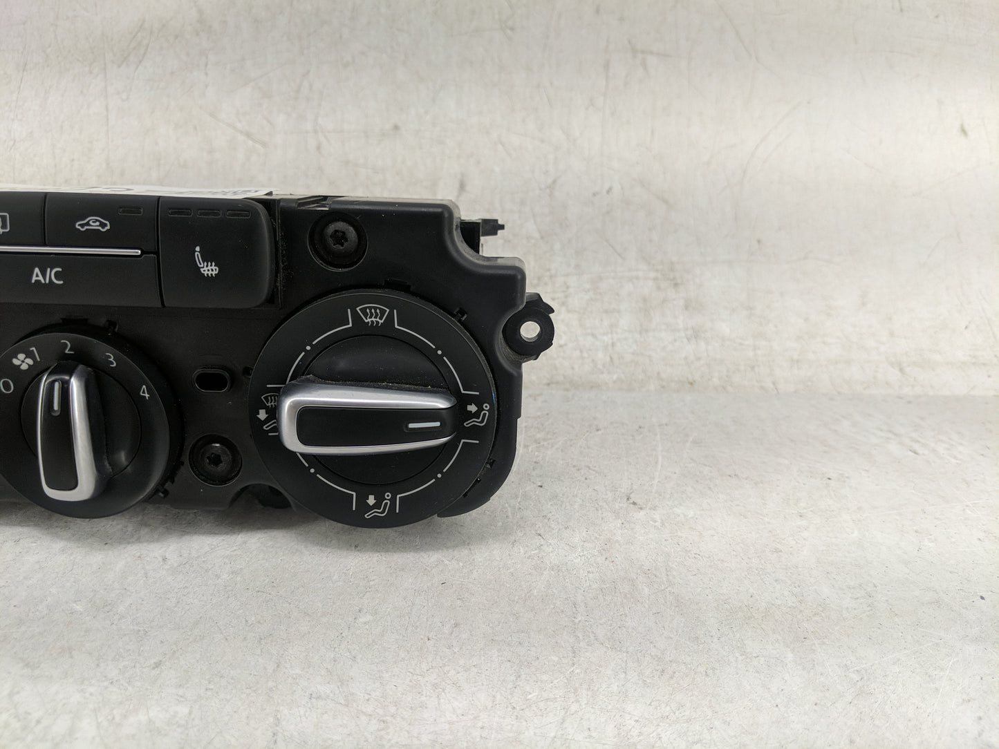 2015-2018 Volkswagen Jetta Climate Control Module Temperature AC/Heater Replacement P/N:5C1819045 Fits Fits 2015 2016 2017 2