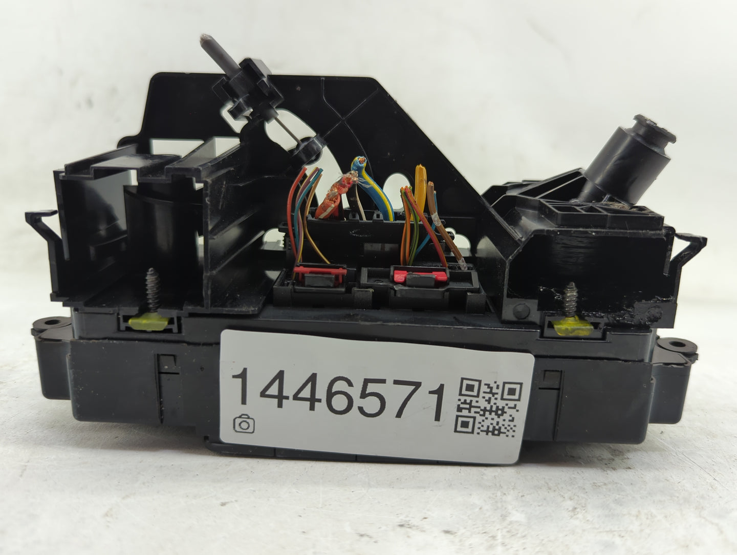 2017-2018 Volkswagen Jetta Climate Control Module Temperature AC/Heater Replacement Fits Fits 2017 2018 OEM Used Auto Parts 