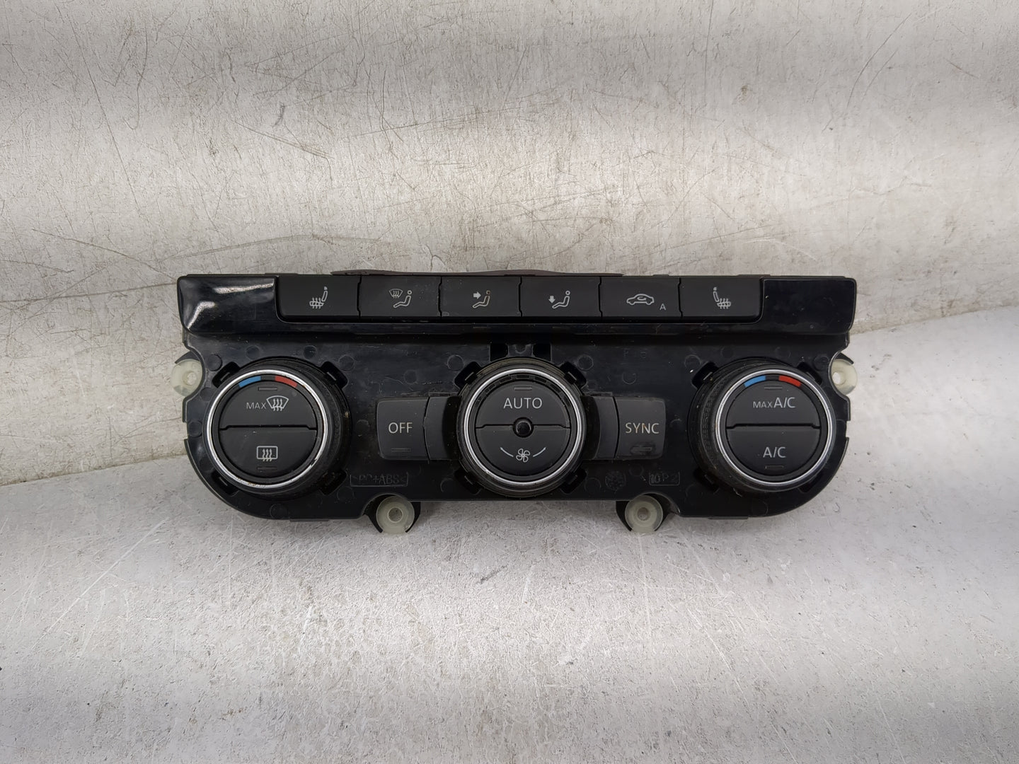 2015-2018 Volkswagen Jetta Climate Control Module Temperature AC/Heater Replacement P/N:1K8907044BM 5HB012614-69 Fits OEM Us