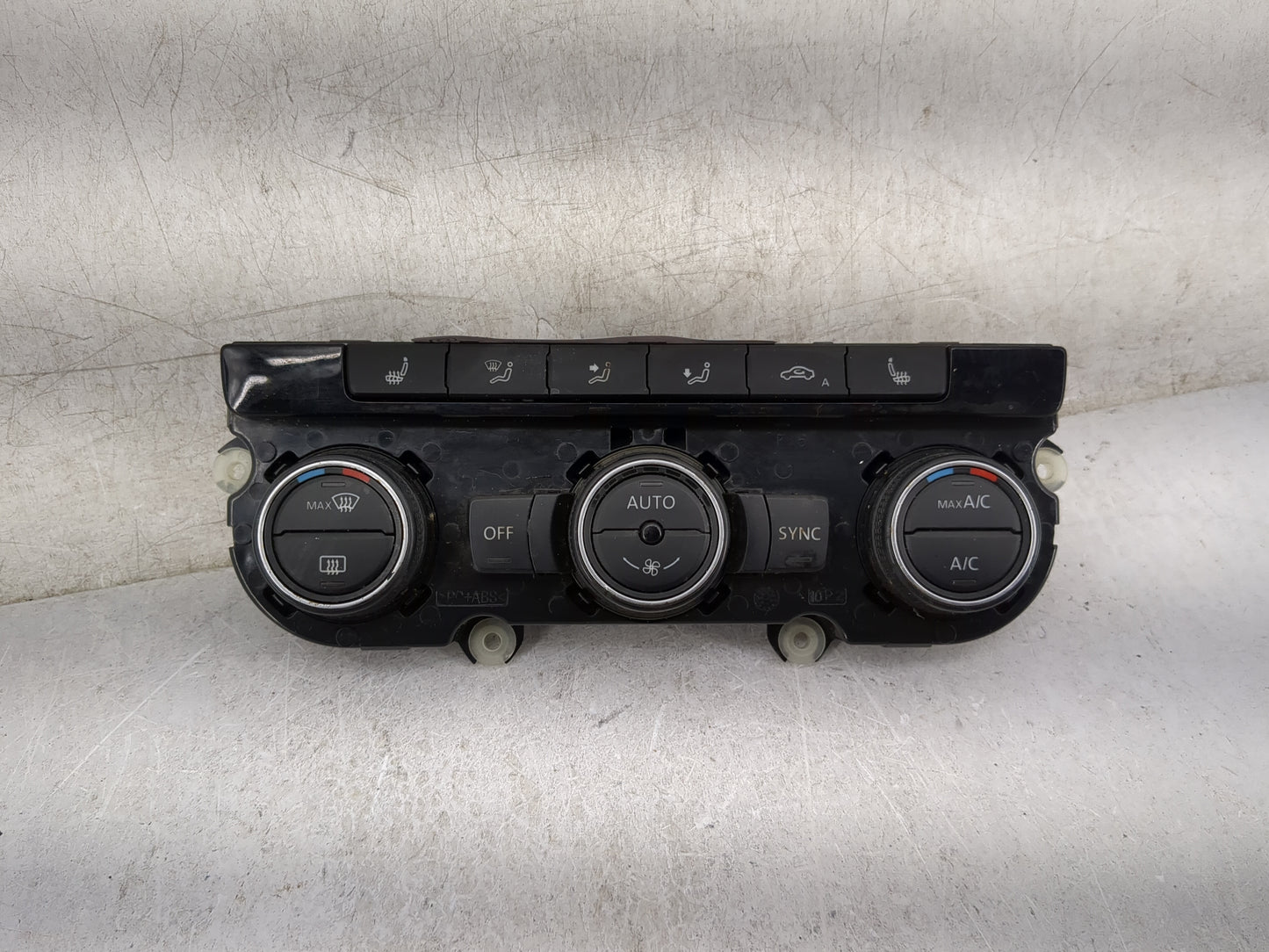 2015-2018 Volkswagen Jetta Climate Control Module Temperature AC/Heater Replacement P/N:1K8907044BM 5HB012614-69 Fits OEM Us