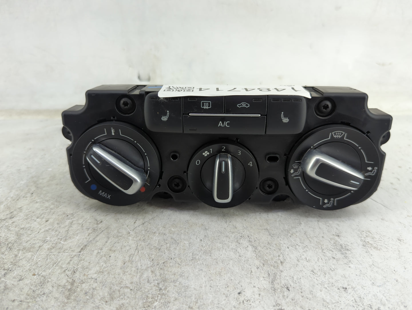 2015-2018 Volkswagen Jetta Climate Control Module Temperature AC/Heater Replacement Fits Fits 2015 2016 2017 2018 OEM Used A