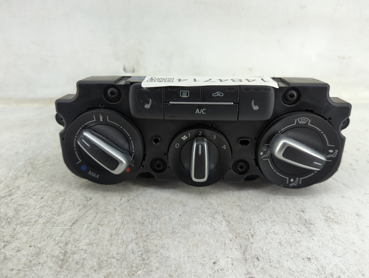 2015-2018 Volkswagen Jetta Climate Control Module Temperature AC/Heater Replacement Fits Fits 2015 2016 2017 2018 OEM Used A