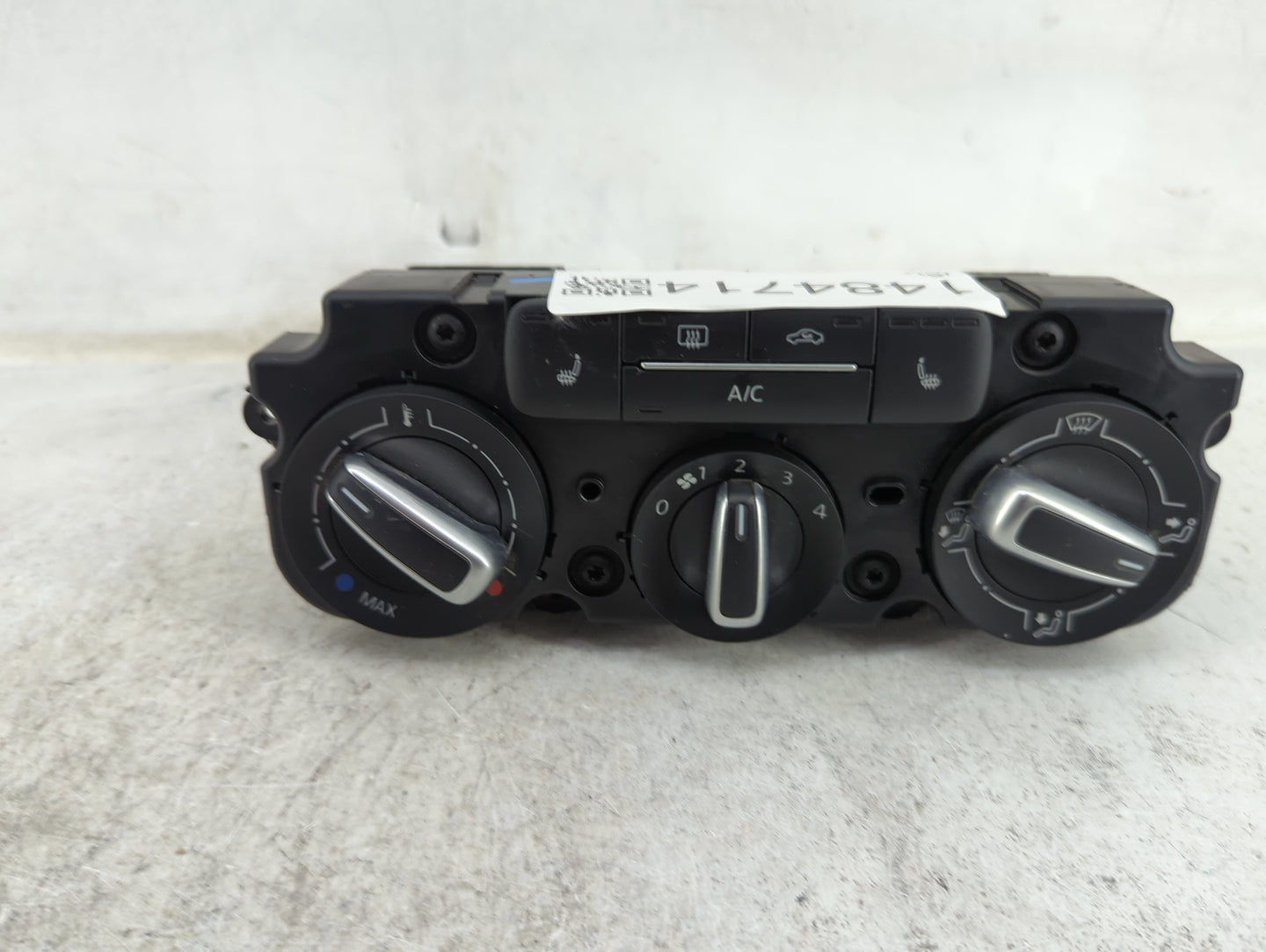 2015-2018 Volkswagen Jetta Climate Control Module Temperature AC/Heater Replacement Fits Fits 2015 2016 2017 2018 OEM Used A