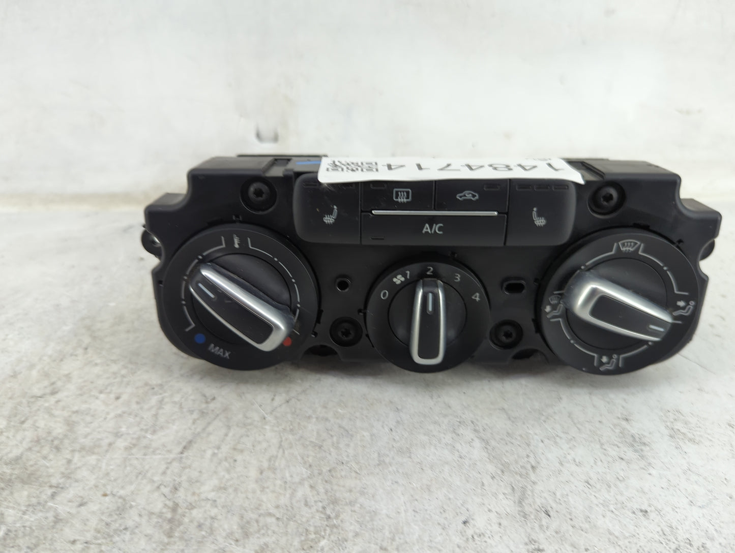 2015-2018 Volkswagen Jetta Climate Control Module Temperature AC/Heater Replacement Fits Fits 2015 2016 2017 2018 OEM Used A