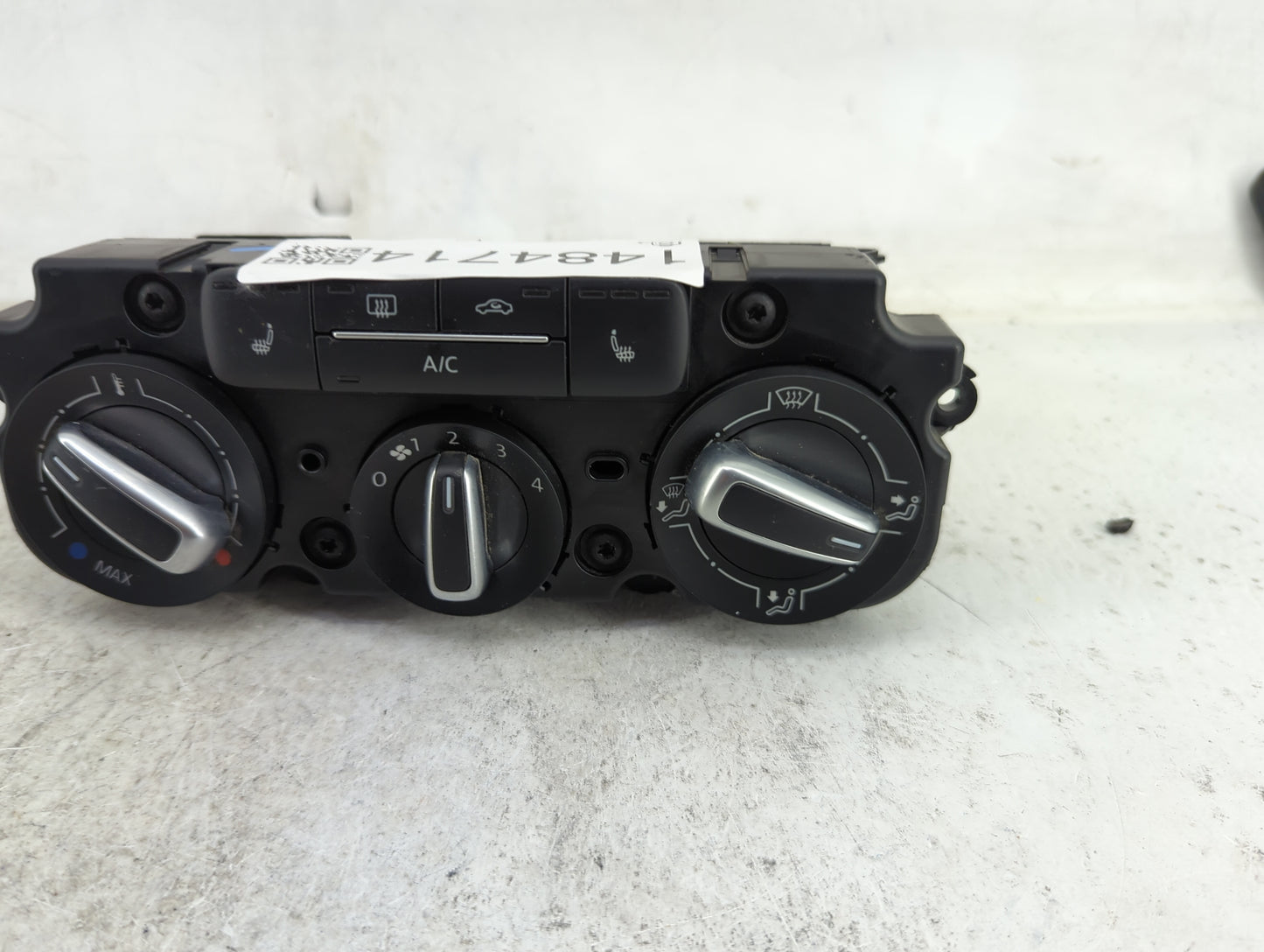 2015-2018 Volkswagen Jetta Climate Control Module Temperature AC/Heater Replacement Fits Fits 2015 2016 2017 2018 OEM Used A