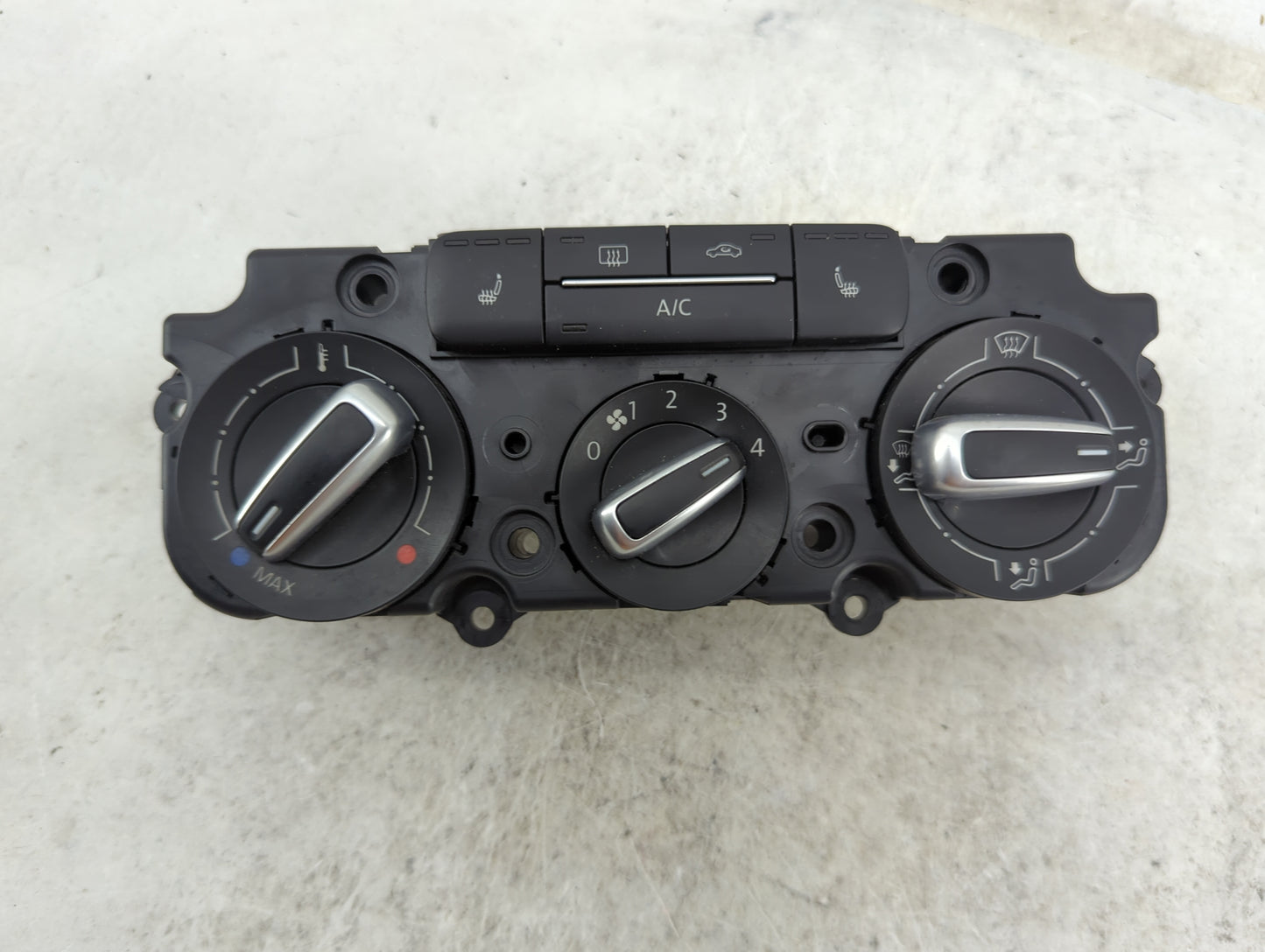 2015-2018 Volkswagen Jetta Climate Control Module Temperature AC/Heater Replacement P/N:5C0820047DA 90151-907/0009 Fits OEM 