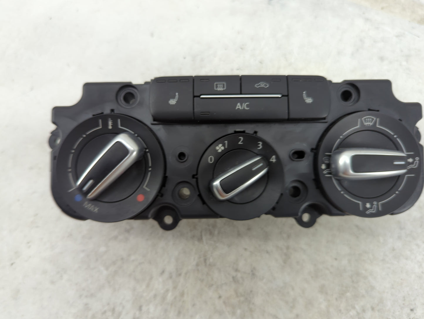 2015-2018 Volkswagen Jetta Climate Control Module Temperature AC/Heater Replacement P/N:5C0820047DA 90151-907/0009 Fits OEM 