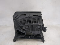 2015-2018 Volkswagen Jetta Fusebox Fuse Box Panel Relay Module P/N:5C0937132A Fits Fits 2015 2016 2017 2018 OEM Used Auto Pa