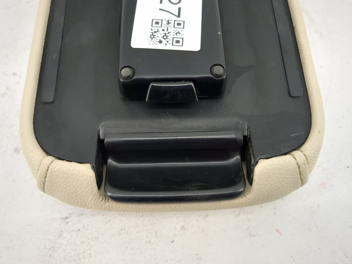 2012-2018 Volkswagen Jetta Center Console Armrest Cover Lid Fits Fits 2012 2013 2014 2015 2016 2017 2018 OEM Used Auto Parts
