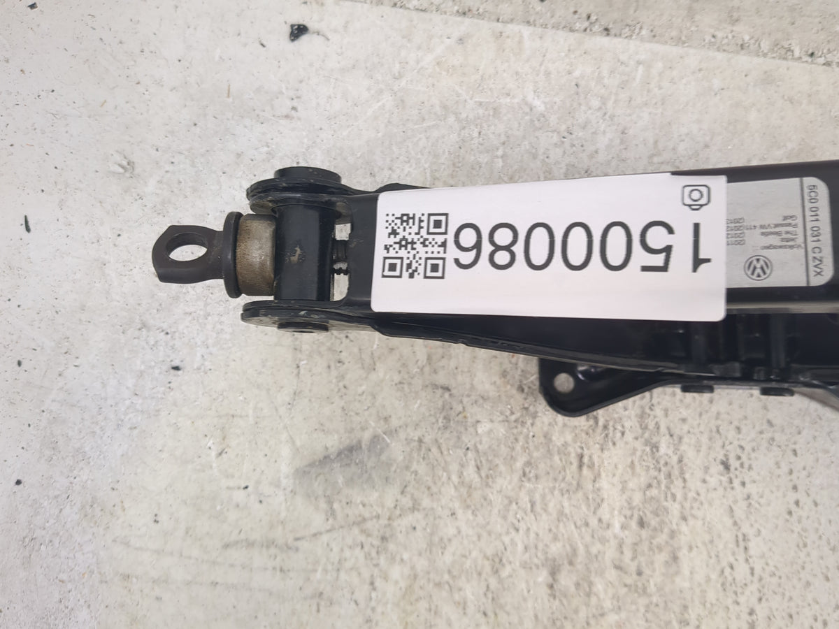 2018 Volkswagen Jetta Spare Scissor Car Jack - Oemusedautoparts1.com