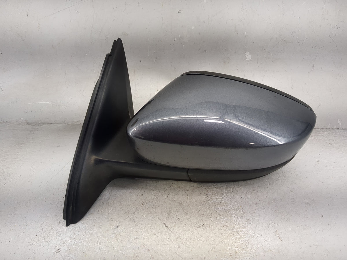 2017-2018 Volkswagen Jetta Driver Side View Mirror - Left Door Mirror OEM Used - Oemusedautoparts1.com