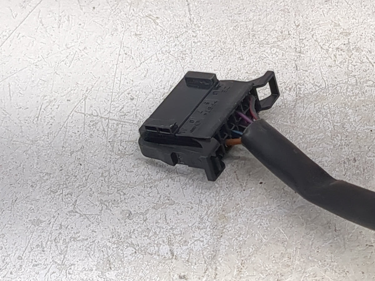 2017-2018 Volkswagen Jetta Driver Side View Mirror - Left Door Mirror OEM Used - Oemusedautoparts1.com