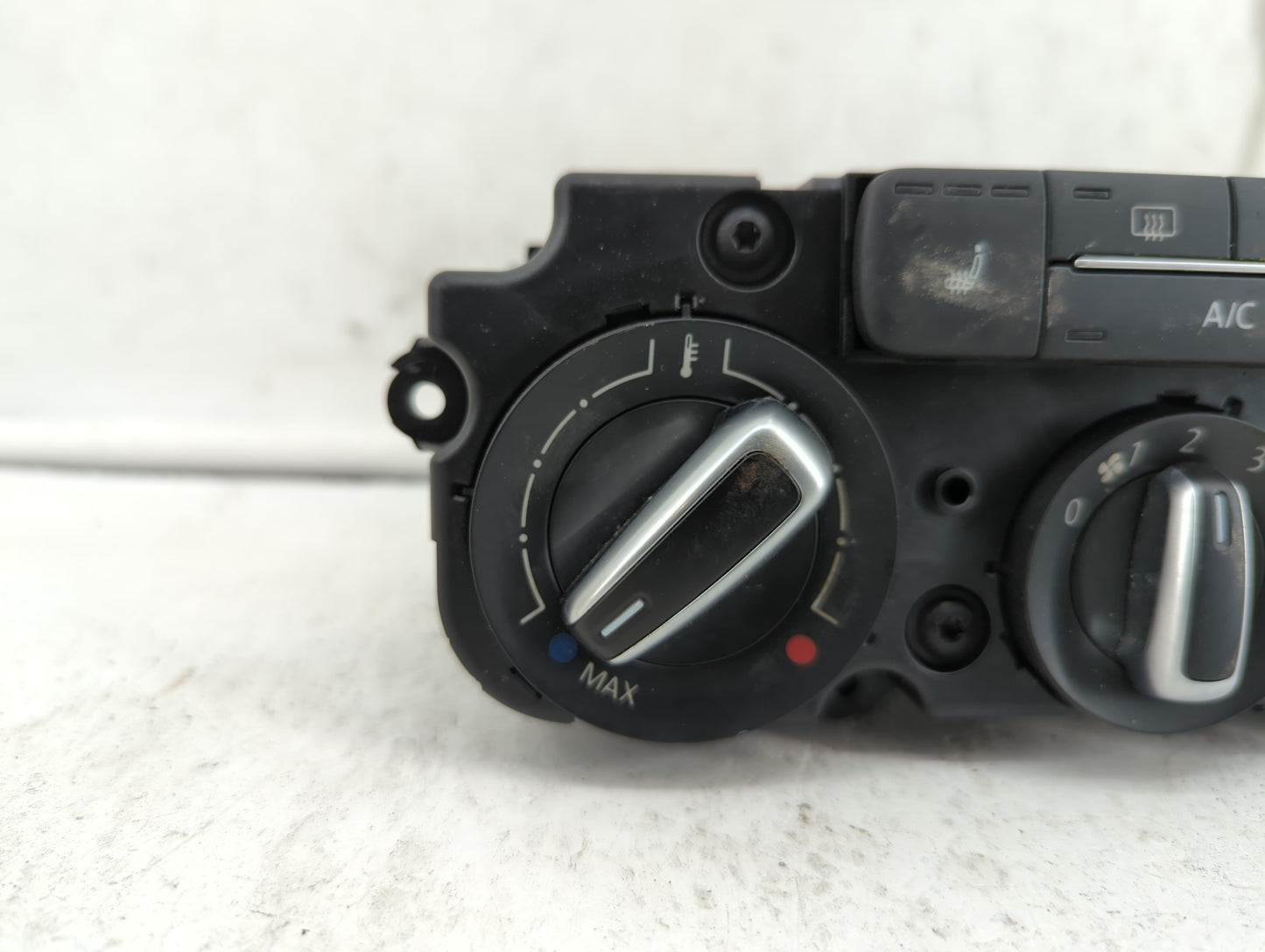 2015-2018 Volkswagen Jetta Climate Control Module Temperature AC/Heater Replacement P/N:90151-736 003929621 Fits OEM Used Au