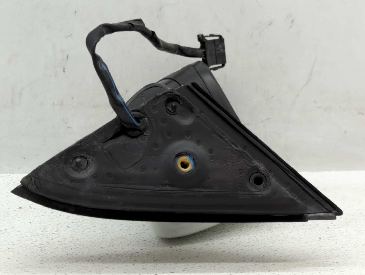 2015-2018 Volkswagen Jetta Driver Side View Mirror - Left Door Mirror OEM Used - Oemusedautoparts1.com