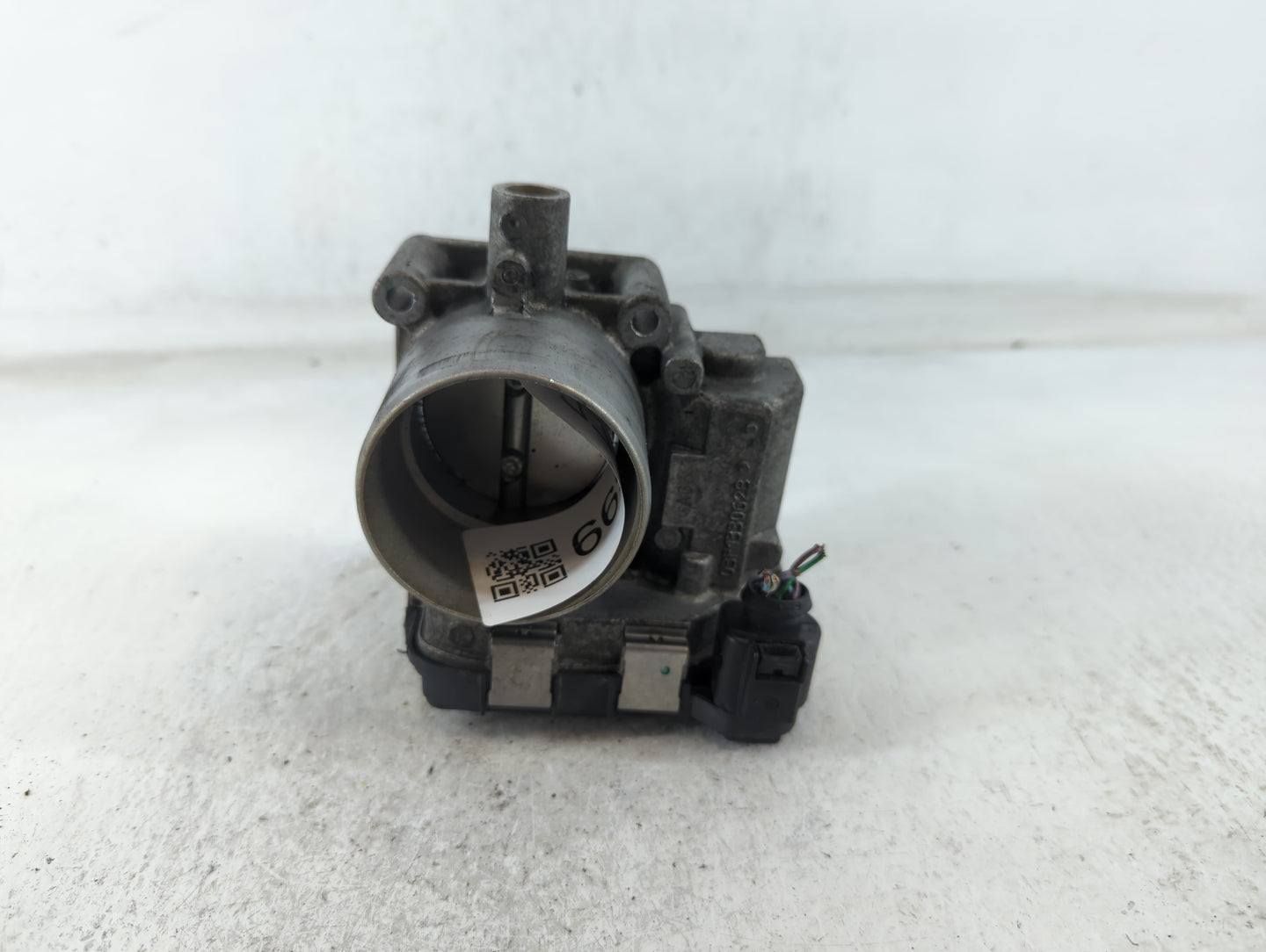 2013-2018 Volkswagen Jetta Throttle Body P/N:03F133062B Fits Fits 2013 2014 2015 2016 2017 2018 OEM Used Auto Parts - Oemuse