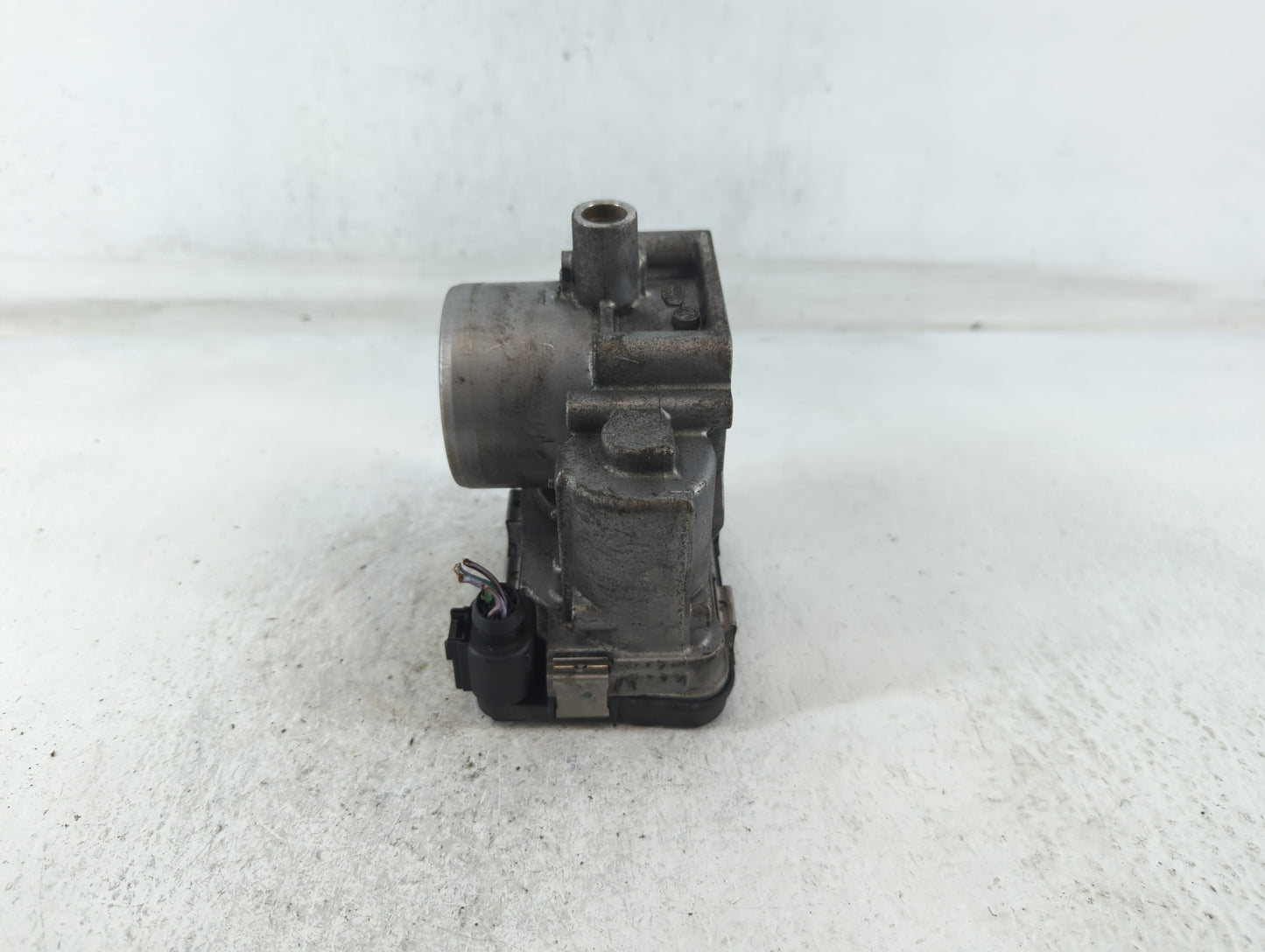 2013-2018 Volkswagen Jetta Throttle Body P/N:03F133062B Fits Fits 2013 2014 2015 2016 2017 2018 OEM Used Auto Parts - Oemuse