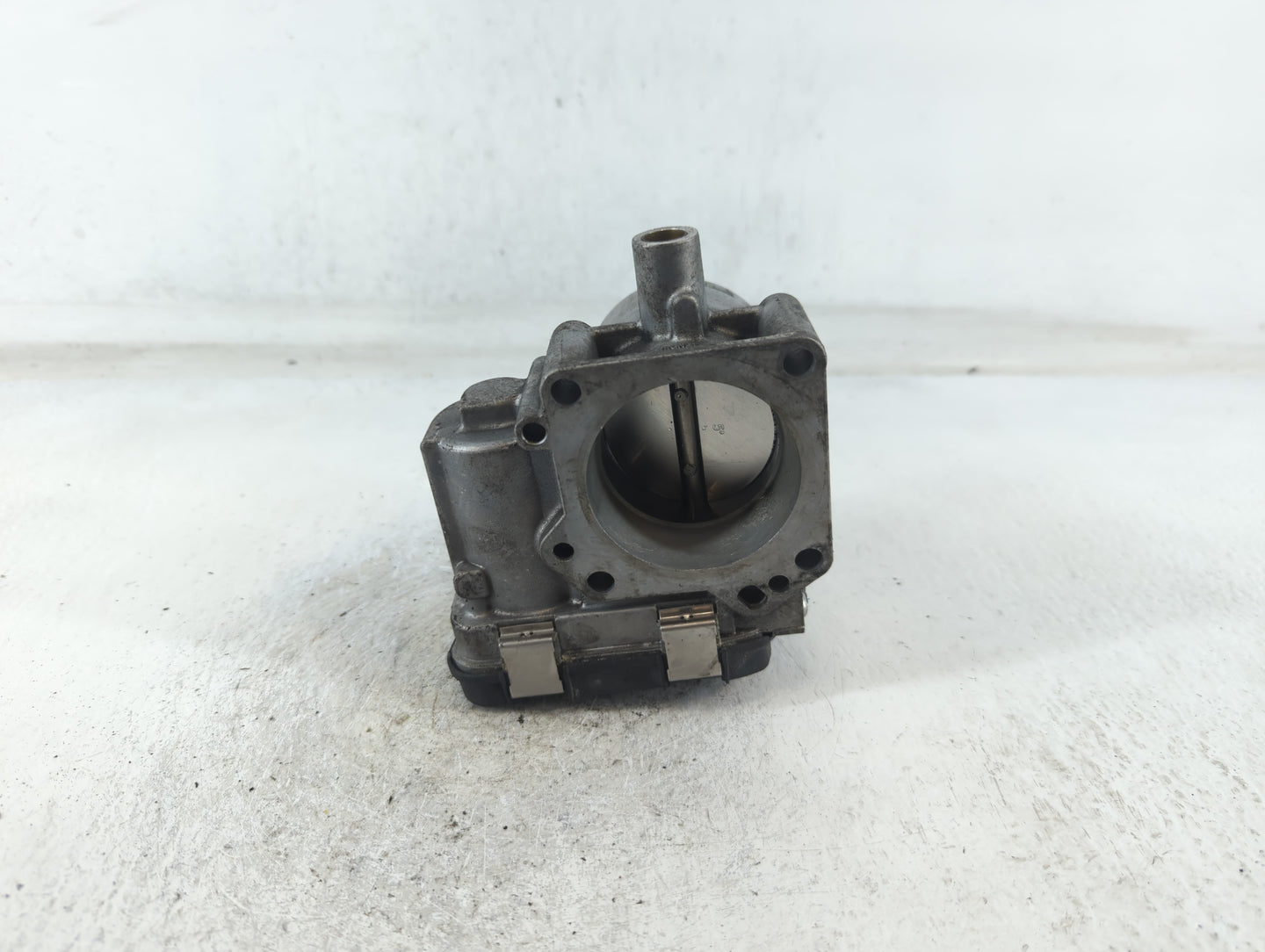 2013-2018 Volkswagen Jetta Throttle Body P/N:03F133062B Fits Fits 2013 2014 2015 2016 2017 2018 OEM Used Auto Parts - Oemuse