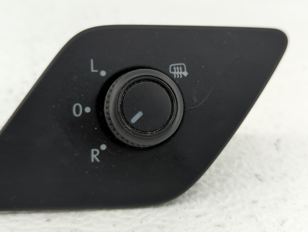 2018 Volkswagen Jetta Side Mirror Switch Knob Black - Oemusedautoparts1.com