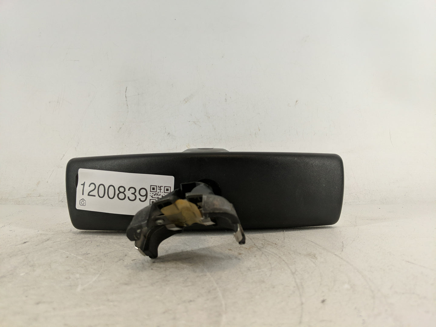 2016-2019 Volkswagen Passat Interior Rear View Mirror Replacement OEM P/N:E11026141 Fits Fits 2016 2017 2018 2019 OEM Used A