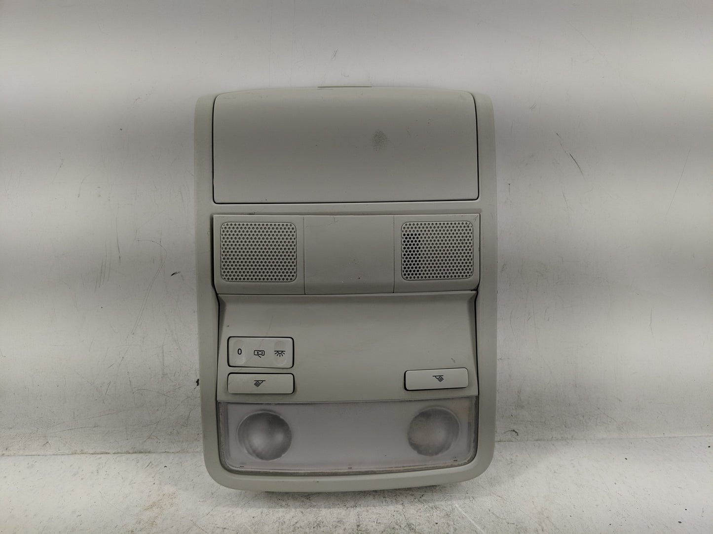 2016-2020 Volkswagen Passat Overhead Roof Console 1239571 - Oemusedautoparts1.com