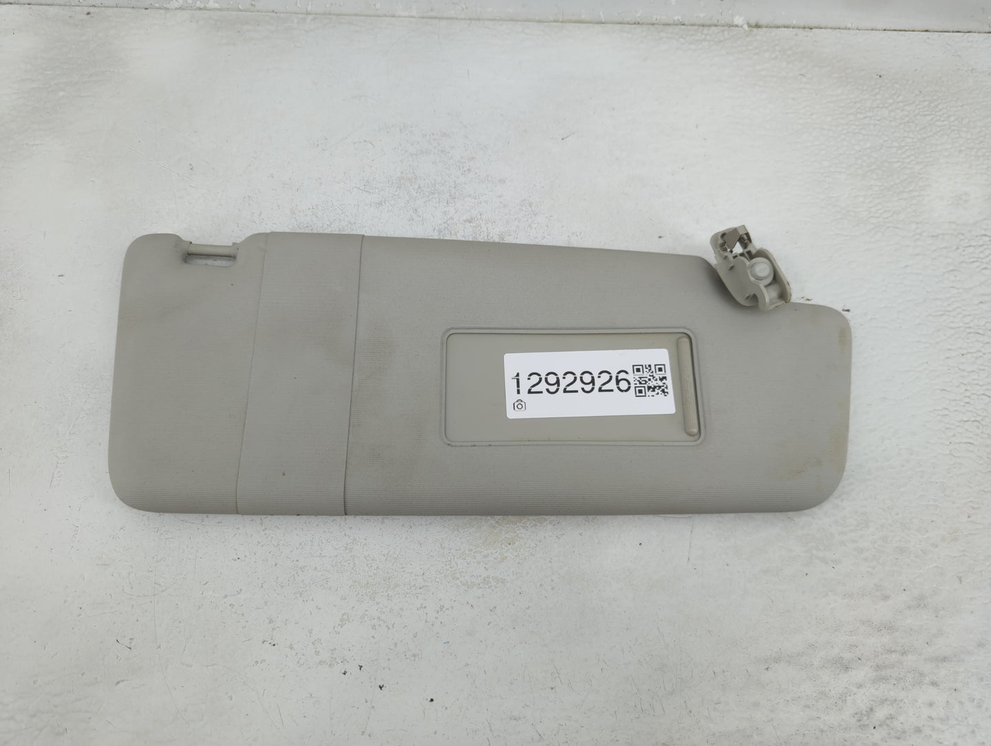 2018 Volkswagen Passat Sun Visor Shade Replacement Passenger Right Mirror Fits OEM Used Auto Parts - Oemusedautoparts1.com