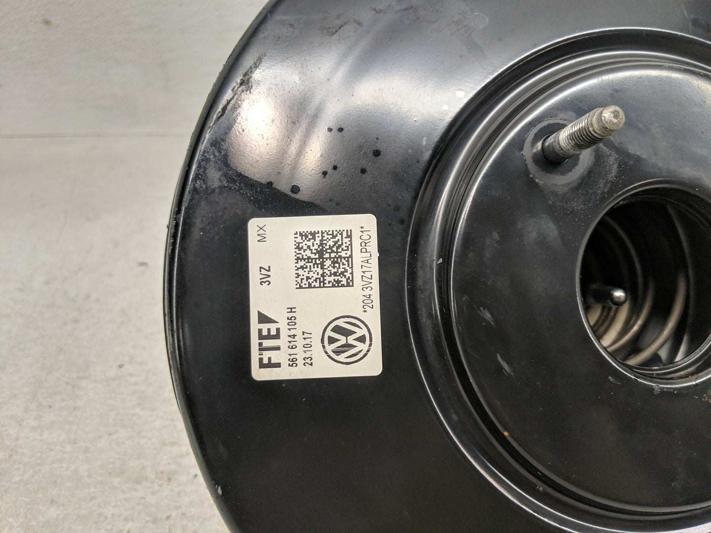 2013-2019 Volkswagen Passat Power Brake Booster Oem - Oemusedautoparts1.com