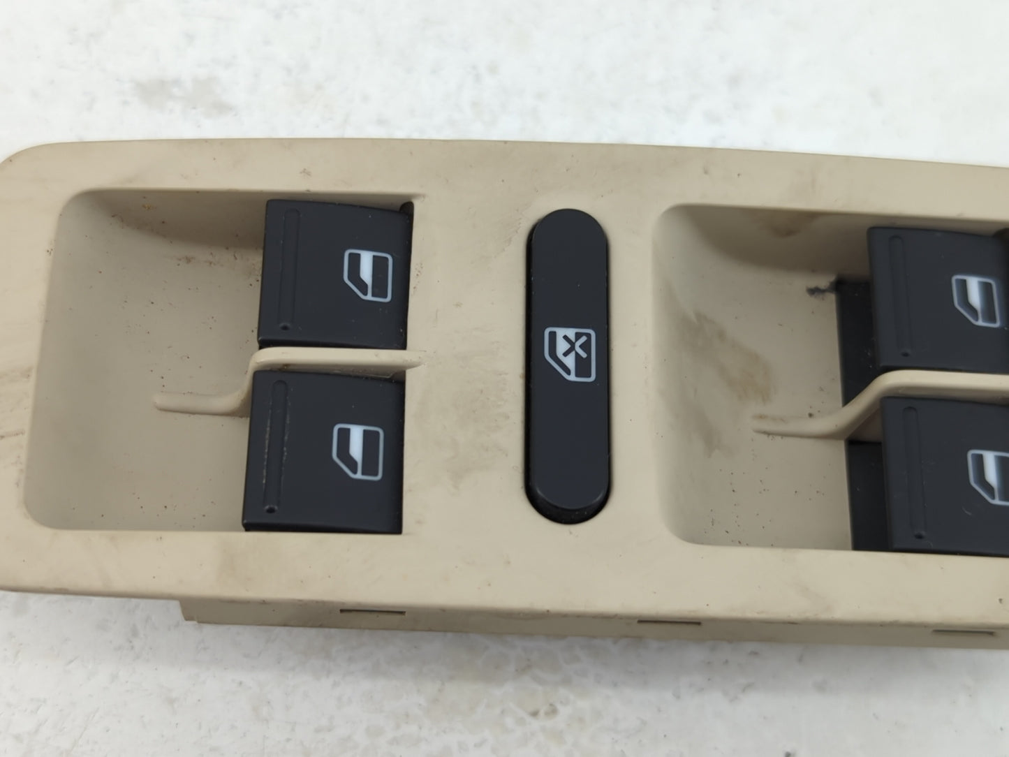 2016-2020 Volkswagen Passat Master Power Window Switch Replacement Driver Side Left P/N:561.867.375 Fits OEM Used Auto Parts