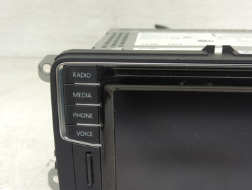 2016-2018 Volkswagen Passat Radio AM FM Cd Player Receiver Replacement P/N:5C0035684D Fits Fits 2016 2017 2018 OEM Used Auto Parts