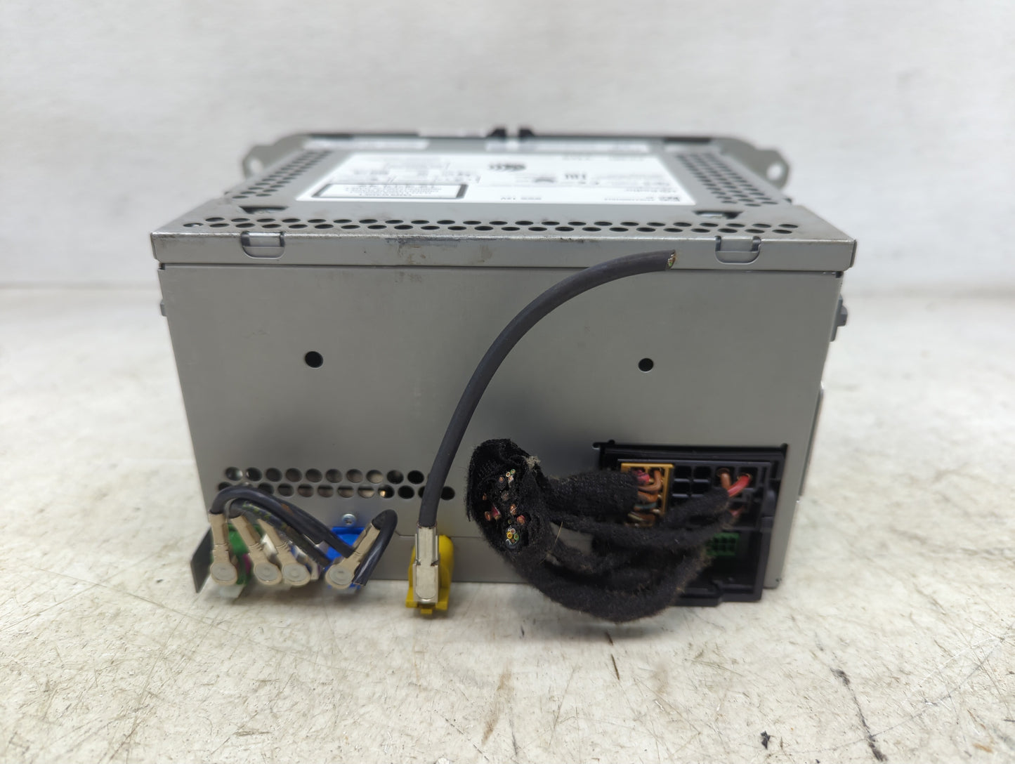 2016-2018 Volkswagen Passat Radio AM FM Cd Player Receiver Replacement P/N:5C0035684D Fits Fits 2016 2017 2018 OEM Used Auto