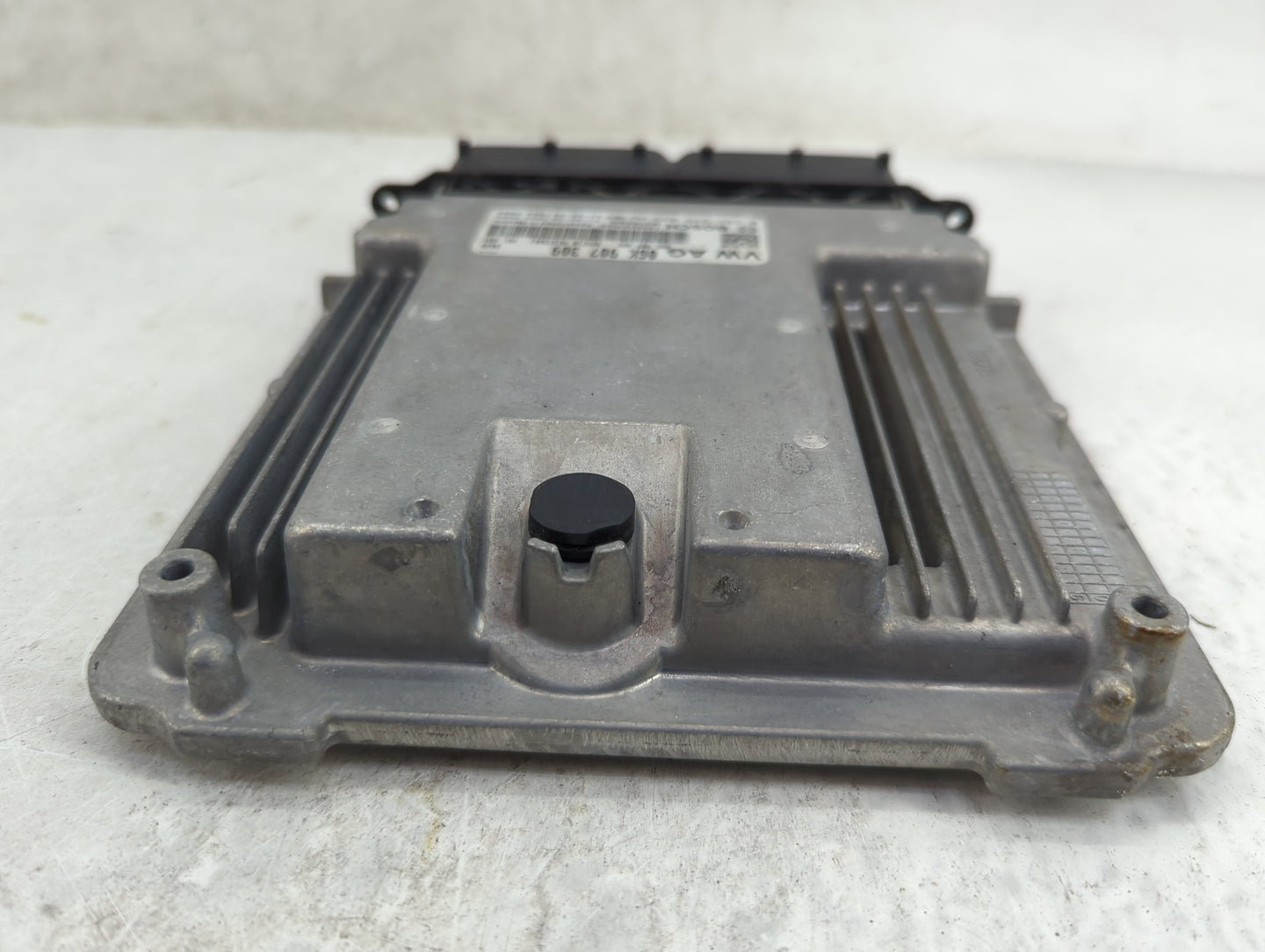 2018 Volkswagen Passat PCM Engine Control Computer ECU ECM PCU OEM P/N:06K907309 0261S15635, 1039593620 Fits OEM Used Auto P