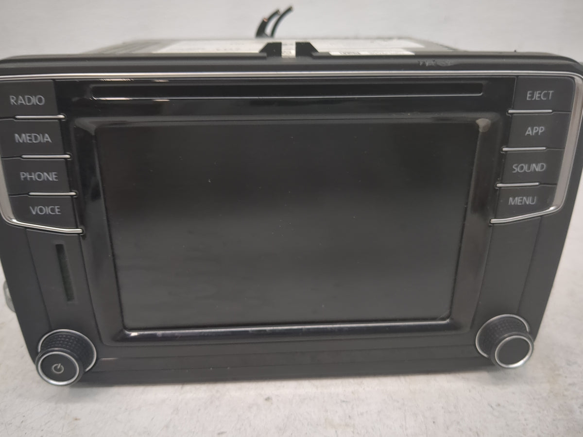 2018 Volkswagen Passat Radio AM FM Cd Player Receiver Replacement P/N:561035150B Fits Fits 2019 OEM Used Auto Parts - Oemuse