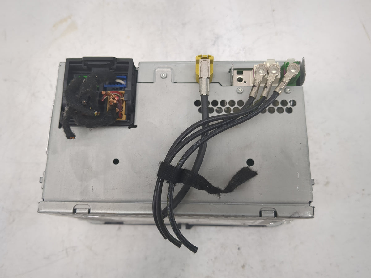 2018 Volkswagen Passat Radio AM FM Cd Player Receiver Replacement P/N:561035150B Fits Fits 2019 OEM Used Auto Parts - Oemuse