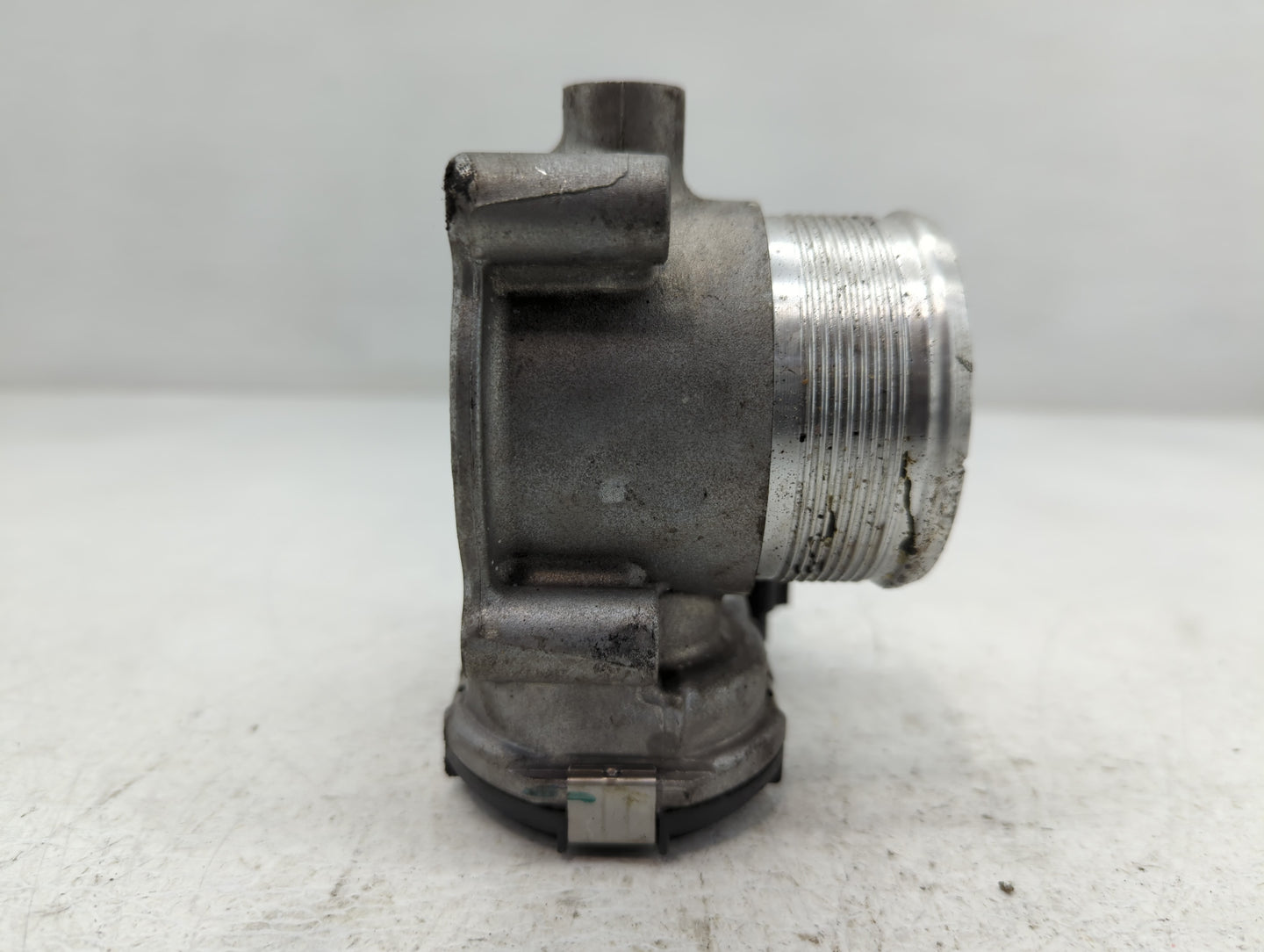 2018-2020 Volkswagen Passat Throttle Body P/N:06K 133 062 AG 0 280 750 734 Fits Fits 2018 2019 2020 2021 2022 OEM Used Auto 
