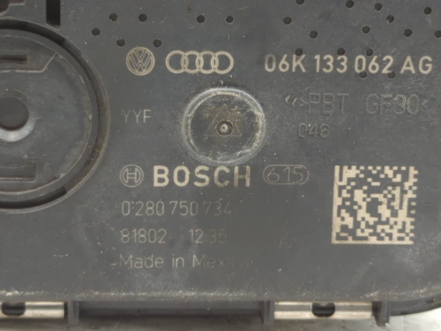 2018-2020 Volkswagen Passat Throttle Body P/N:06K 133 062 AG 0 280 750 734 Fits Fits 2018 2019 2020 2021 2022 OEM Used Auto 