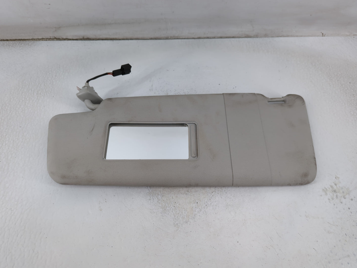2018 Volkswagen Passat Sun Visor Shade Replacement Driver Left Mirror Fits OEM Used Auto Parts - Oemusedautoparts1.com