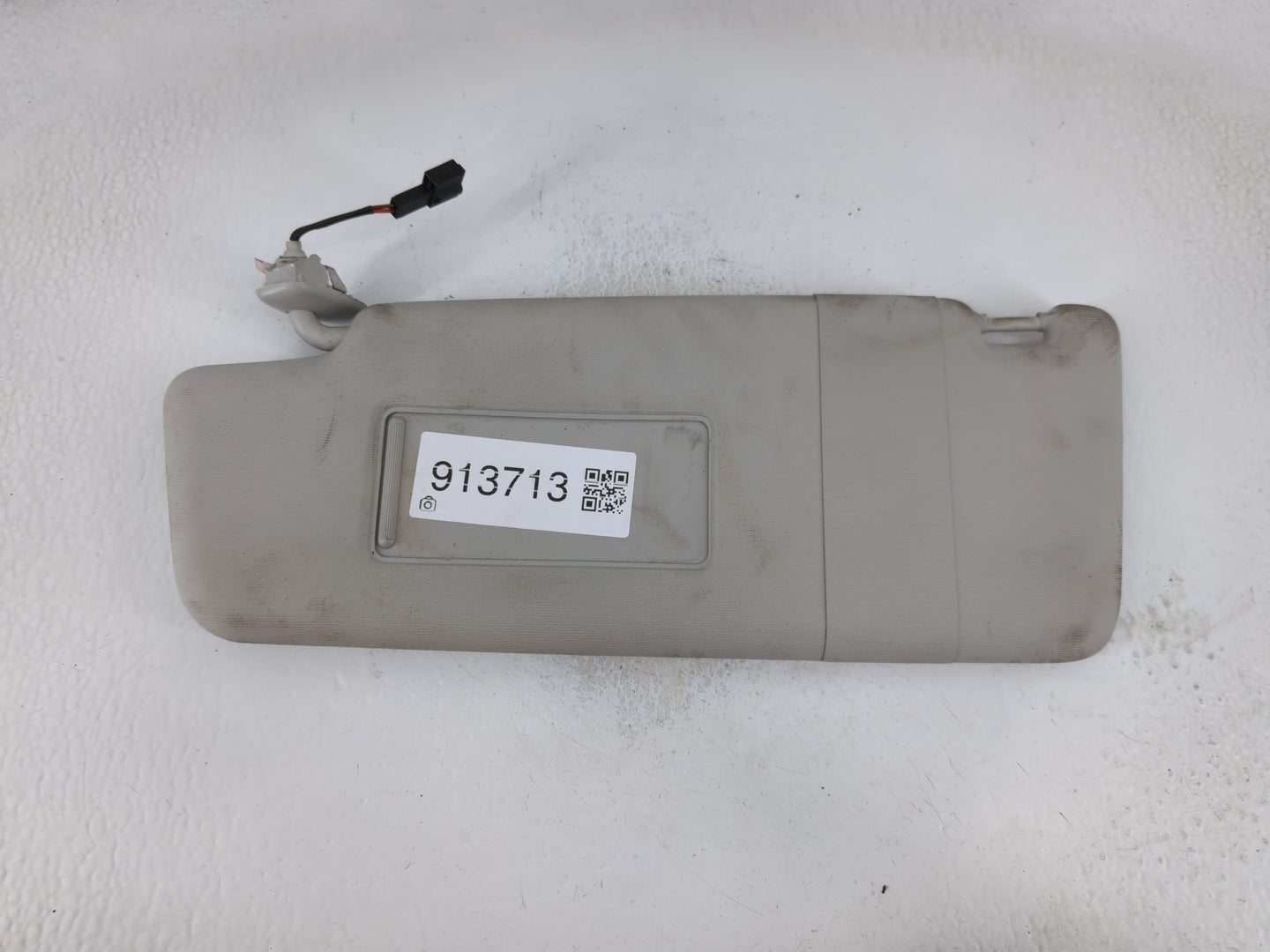 2018 Volkswagen Passat Sun Visor Shade Replacement Driver Left Mirror Fits OEM Used Auto Parts - Oemusedautoparts1.com