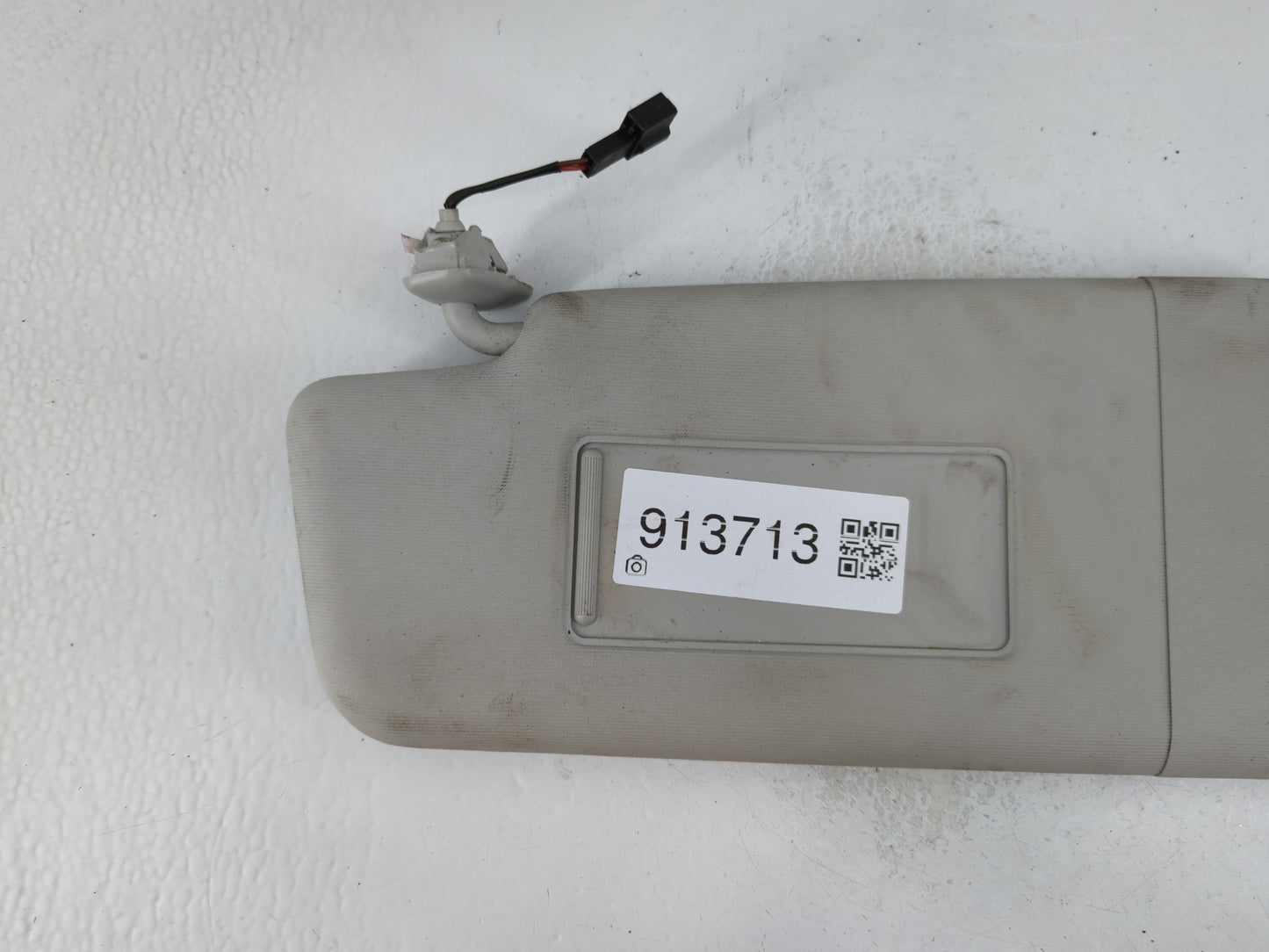 2018 Volkswagen Passat Sun Visor Shade Replacement Driver Left Mirror Fits OEM Used Auto Parts - Oemusedautoparts1.com