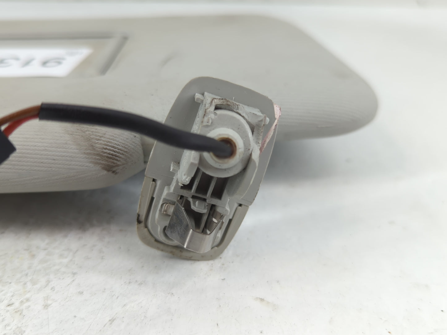 2018 Volkswagen Passat Sun Visor Shade Replacement Driver Left Mirror Fits OEM Used Auto Parts - Oemusedautoparts1.com